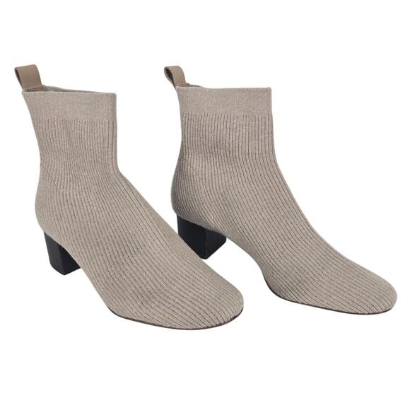 EVERLANE WOMEN'S THE GLOVE RIBBED KNIT ANKLE BOOTS BONE SIZE 7 - Picture 1 of 10